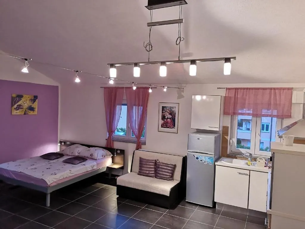 Markovic Apartments 梅杜林