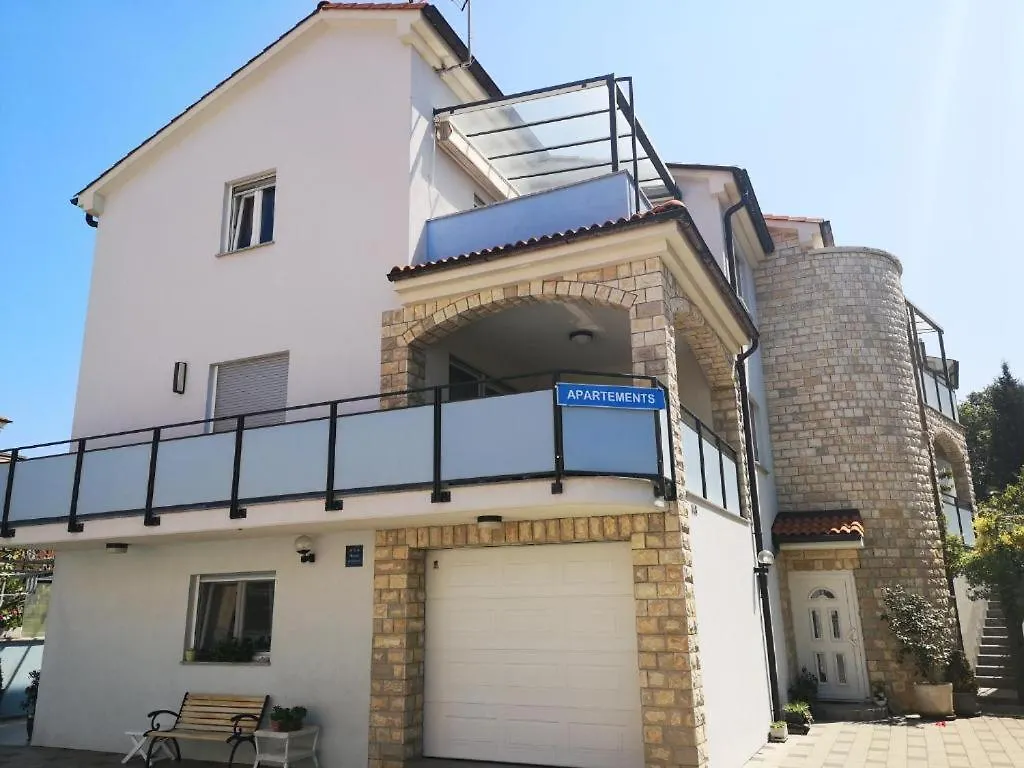 Markovic Apartments 梅杜林