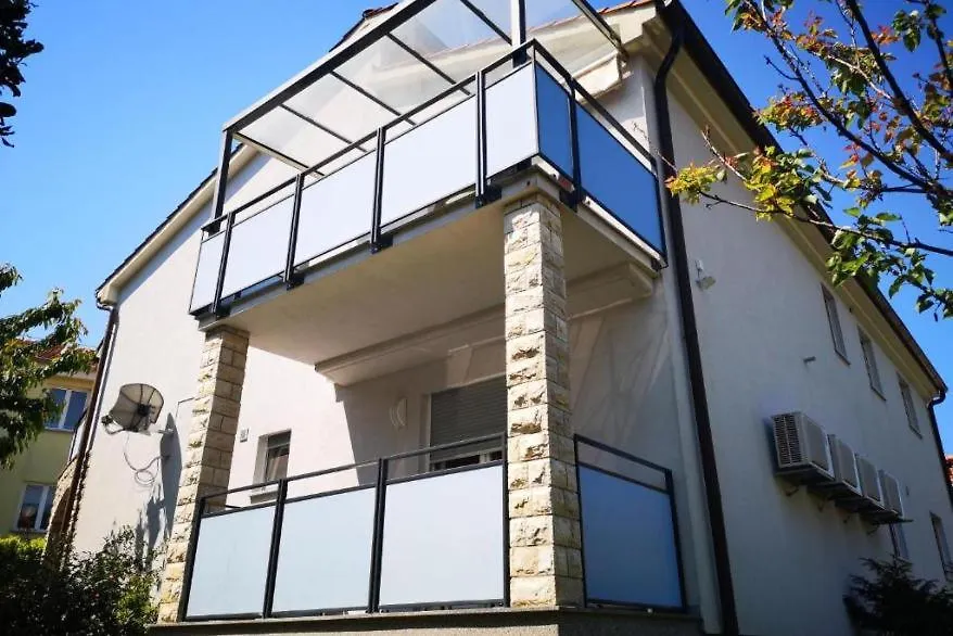 Markovic Apartments 梅杜林